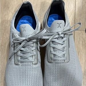 Flux Adapt Runner Gray Athletic Women’s Men's Shoes